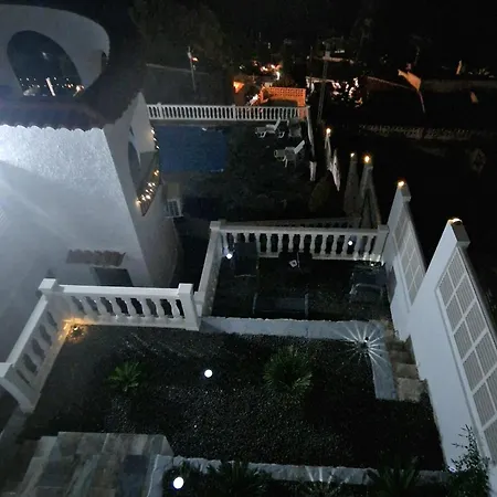 Maryvilla Zohra Κάλπε